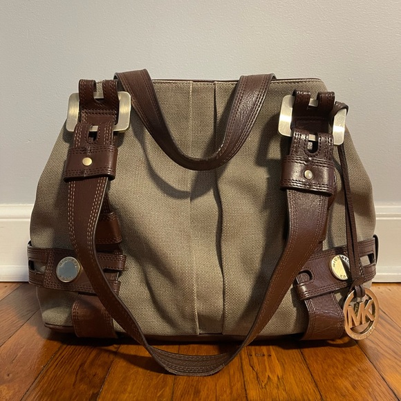 MICHAEL Michael Kors Handbags - Beautiful Michael Kors BigBig Canvas Handbag